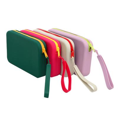 Kosmetiktasche mit Reißverschluss, tragbare Silikon-Make-up-Aufbewahrungstasche mit abnehmbarem Riemen, Reise