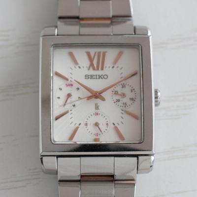 Used Working Item Seiko LUKIA Watch 5Y89-OAWO