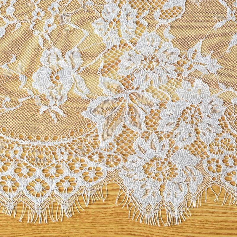 White Floral Hollowed Out Table Runner Rectangular French Style Romantic Table Cloths Vintage Embroidered Lace Fabric Wedding Decoration Table Linen