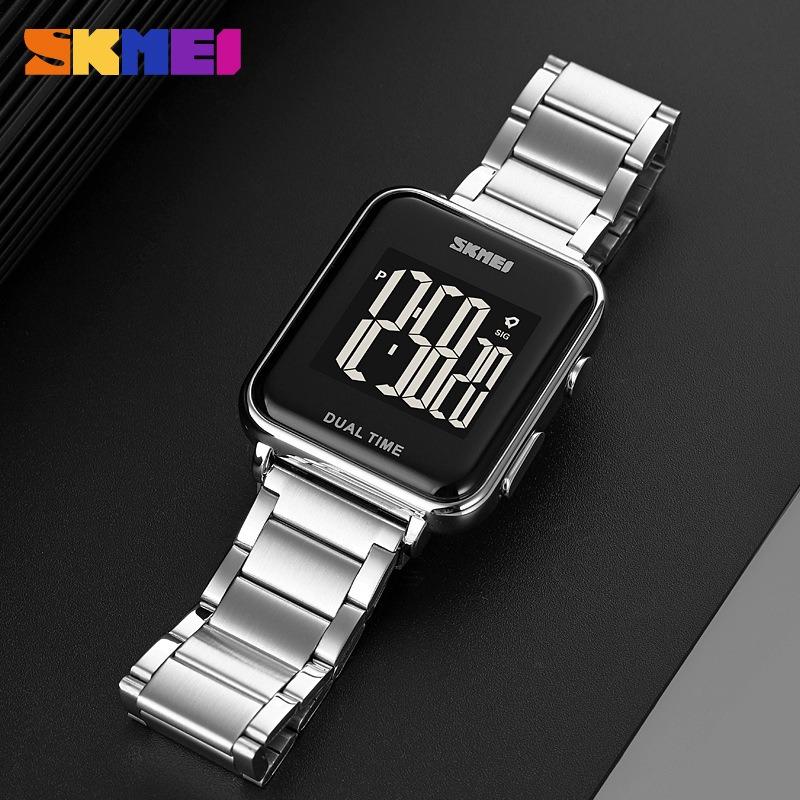 Multifunctional square sports electronic watch, steel belt outdoor waterproof men's business watch gold