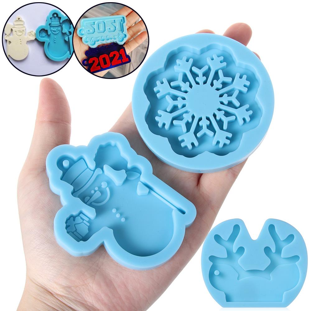 Christmas Silicone Mold Xtmas Tree Hanging Tags Keychain Pendant Mold Santa Claus Elk Resin Craft Mold Candy Chocolate Cake Tool