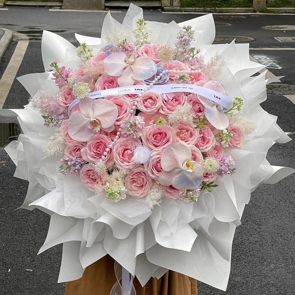 Eternal Flower: Elegant Mixed Rose Bouquet - Ideal for Girlfriend, Best Friend, or as a Luxurious Birthday Gift. Simulation Soap Flower Bouquet.