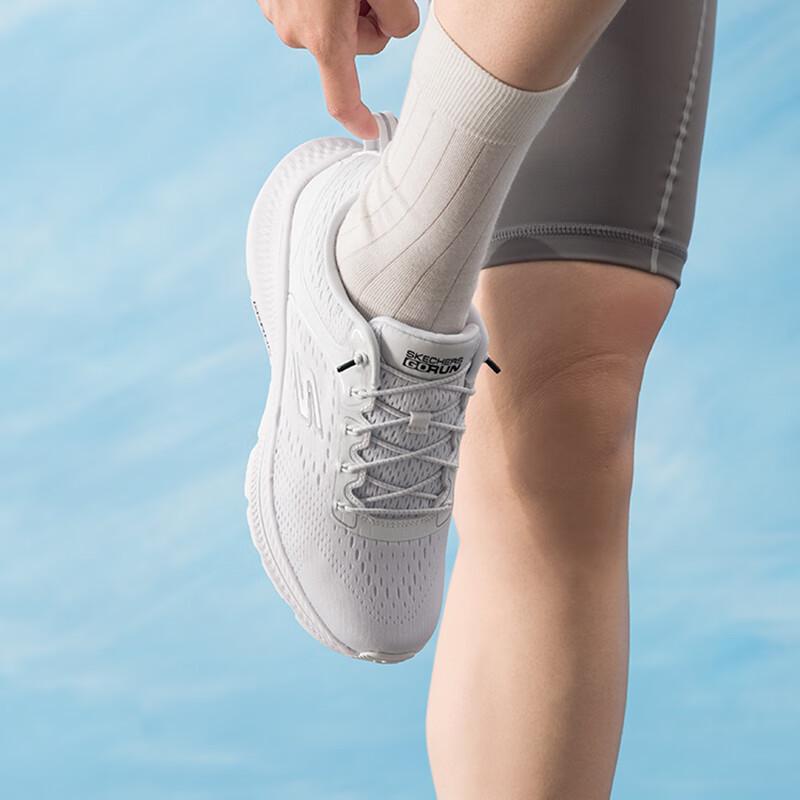 Skechers Women's GO Lightweight Cushioned Running Shoes