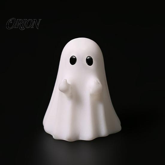 Mini Ghost Figures for Party Favors 3Pcs Figurines Halloween Decorations, Resin Middle Finger And Spooky Table Decorations Heart Ornaments Tiered