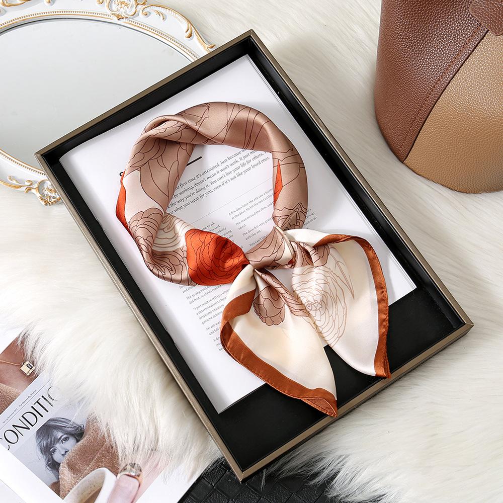 Camellia Flower Simple Silk Scarf Female Shanghai Story Thin Mom High-End Small Square Scarf Scarf