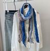 Sciarpa da Donna Blu Sfumato Effetto Cotone e Lino – Retro, Versatile, Lunga Stola Pieghettata per Autunno/Inverno.