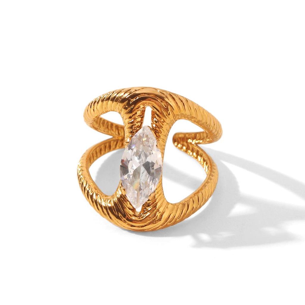 Luxurious European Zircon Titanium Steel Ring for Women - High-End, Fashionable, Versatile, and Colorfast Hand Jewelry