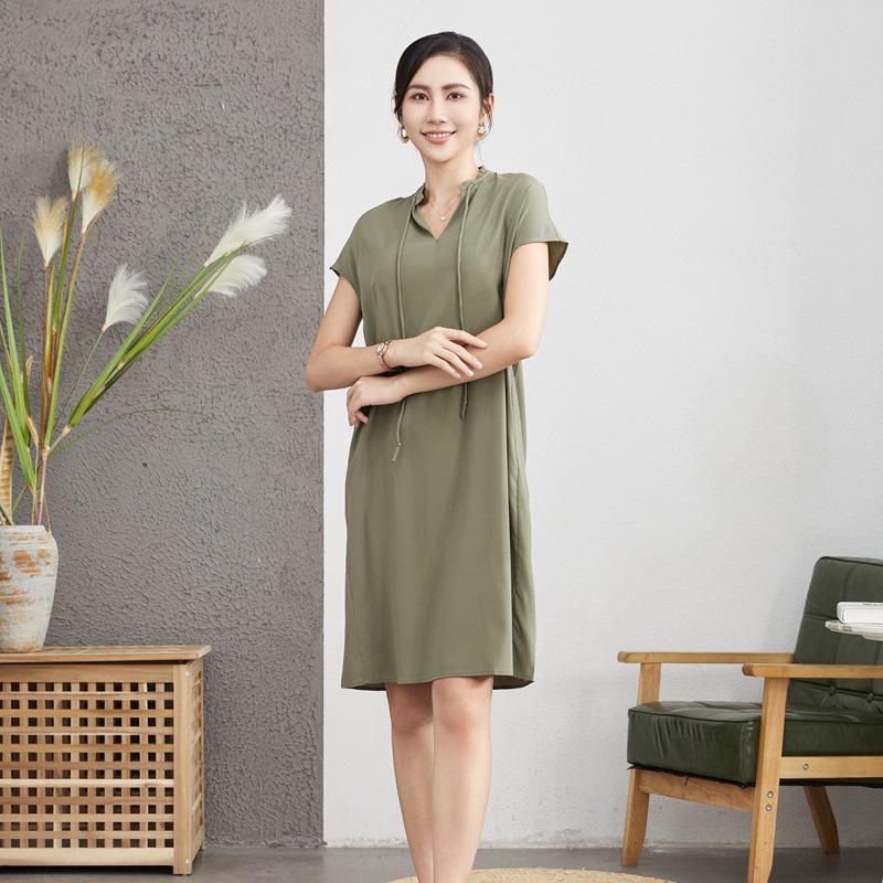 2025 Summer Women's Mulberry Silk Satin Dress: Loose-Fit Raglan Sleeve Midi