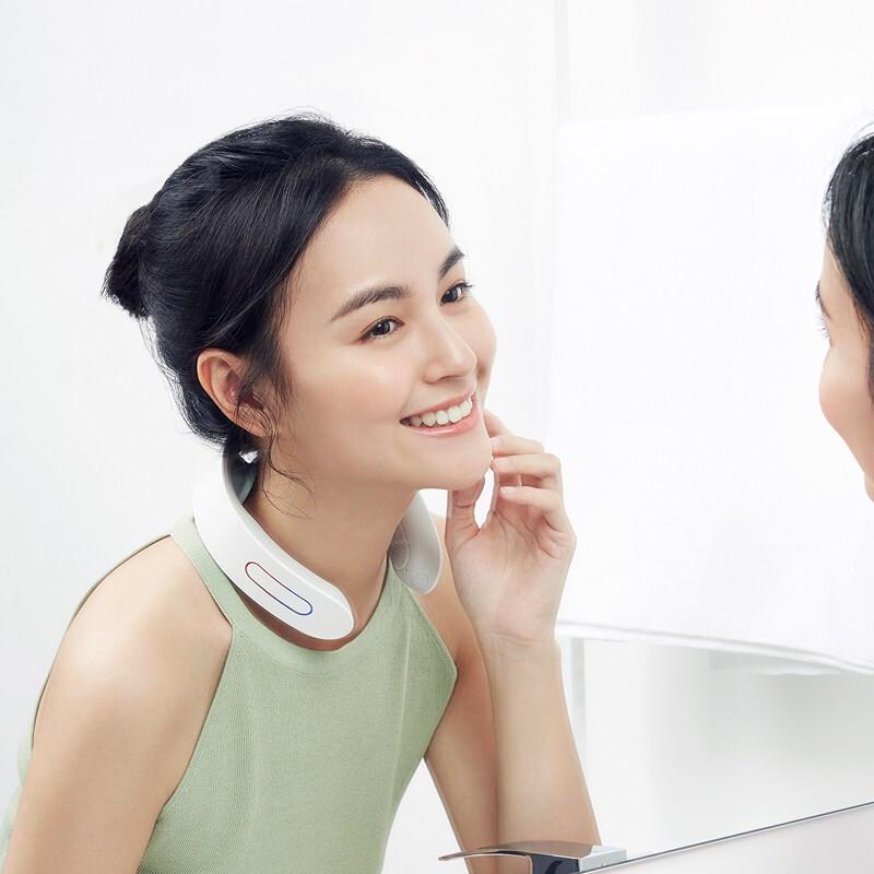 Bear Cervical Spine Pulse Massager CN plug (adapter included)