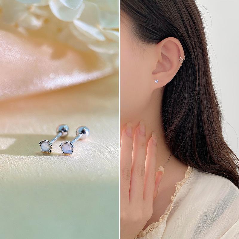 

Несколько стилей сережек в виде цветка из цветного камня для женщин-студенток, чтобы сохранить отверстия для ушей и предотвратить потерю