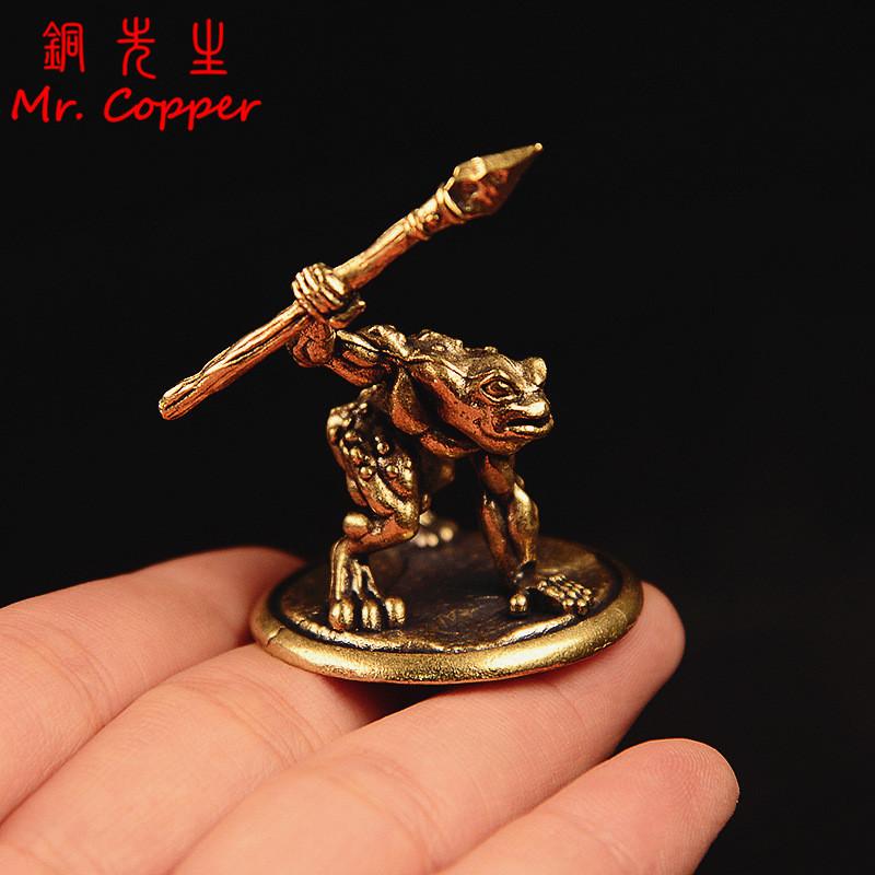 Solid Brass Toad Warrior Small Statue Desktop Ornament Vintage Animal Miniatures Figurines Home Decoration Crafts Tea Pet Decor