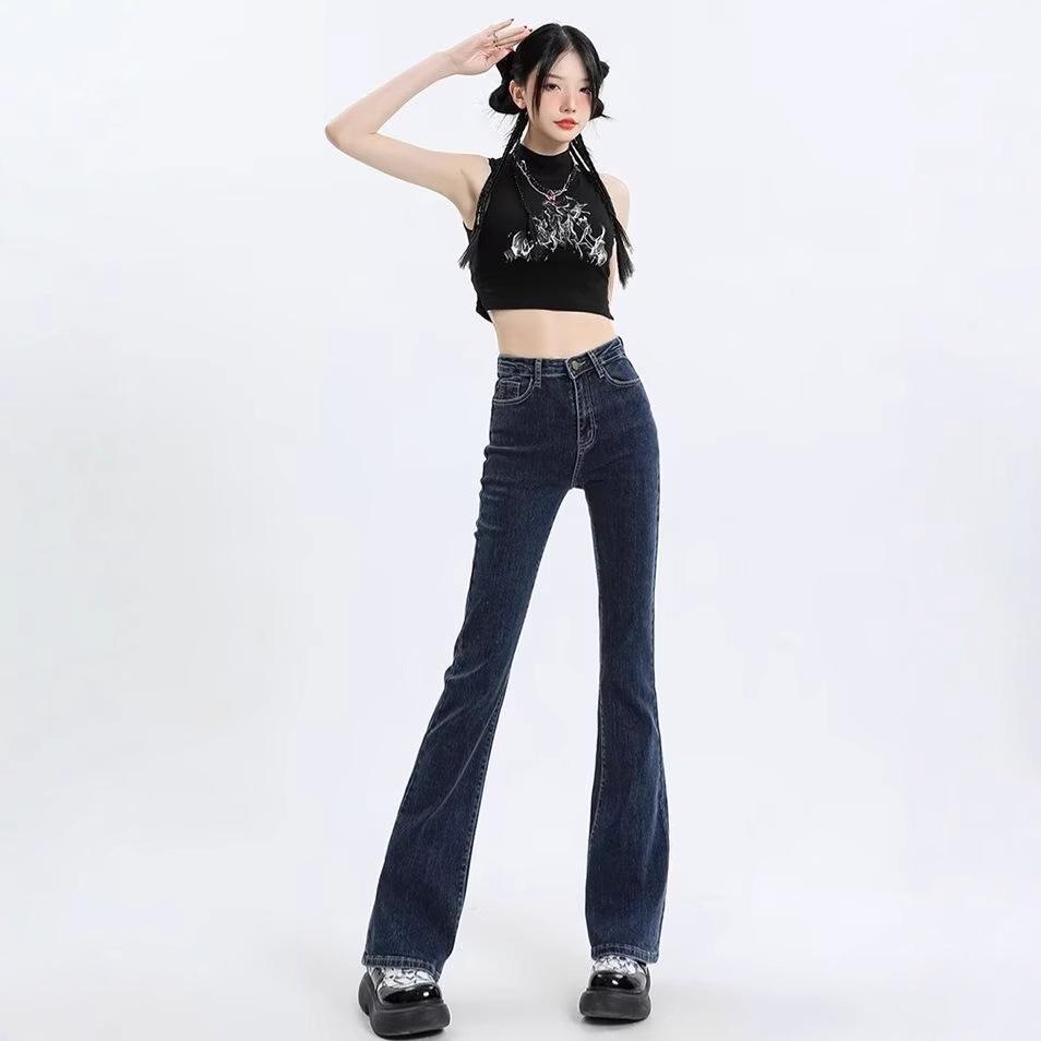 

Petite Vintage Washed Micro Flare Jeans with Natural Waist M