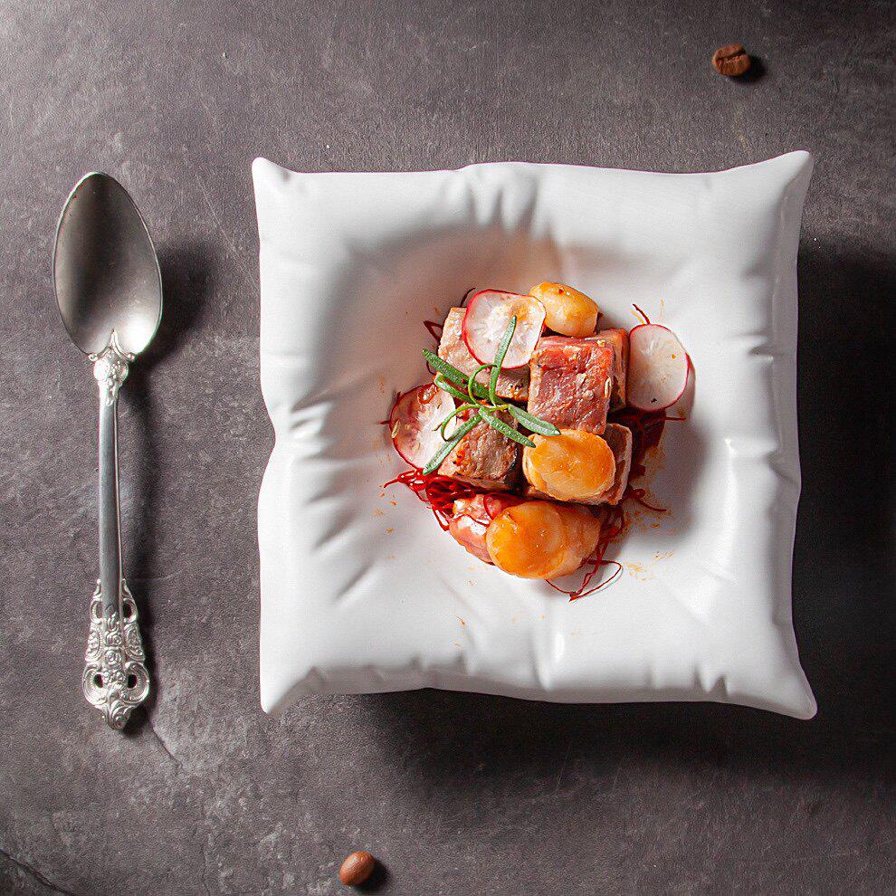 

Oval Japanese-Style Ceramic Sushi Plate - Spray Paint Solid Color, Not for Household Use.