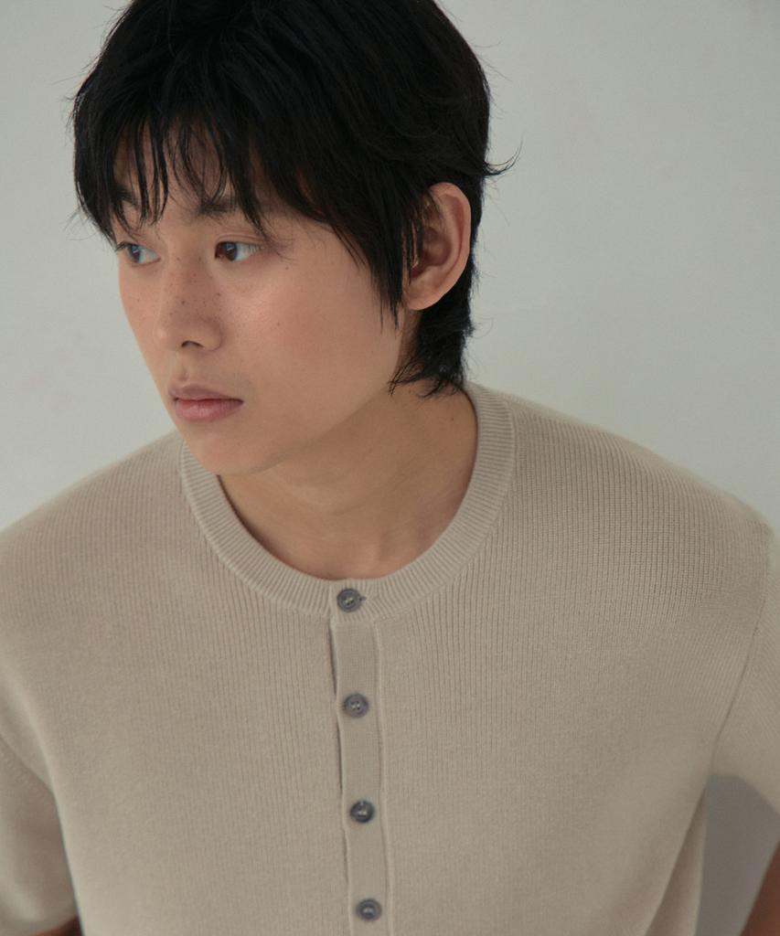 Wednesday Oasis Washable Minimal Henley Neck Half Knit_Beige(Wc26Kn46)
