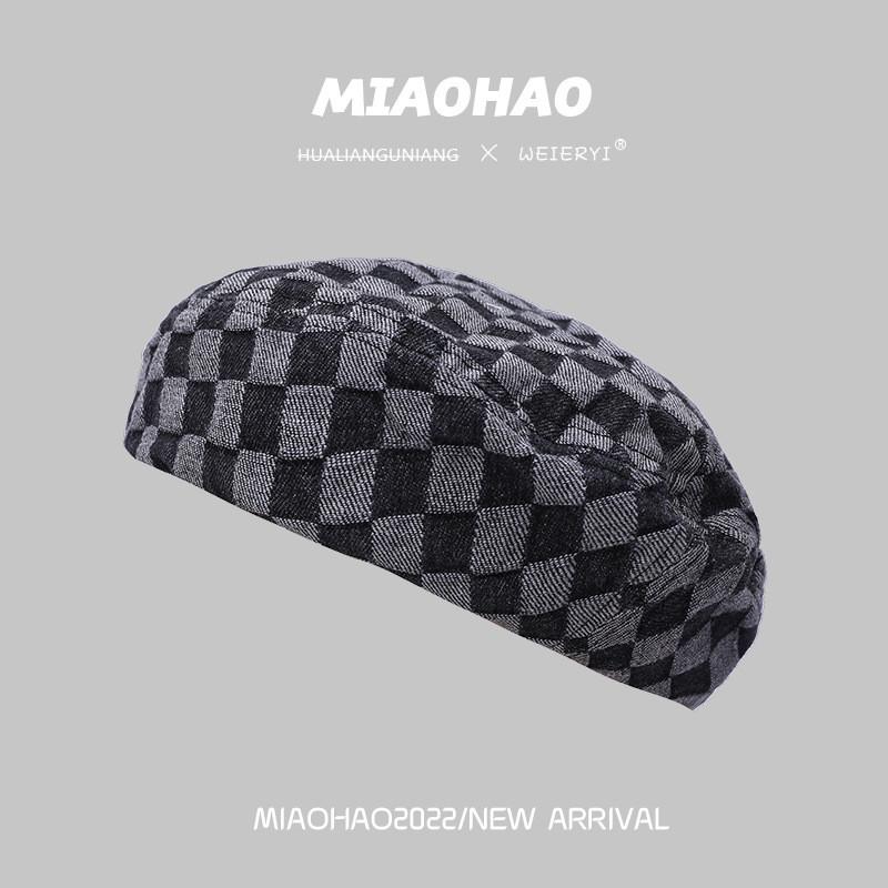 Womens Stylish Beret For Fall And Winter Cotton Fabric With Plaid Design