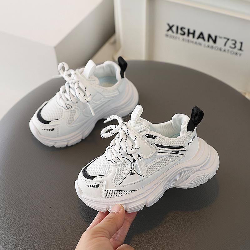 Spring 2026 Girls' Lightweight Mesh Breathable Sports Shoes - Korean Style