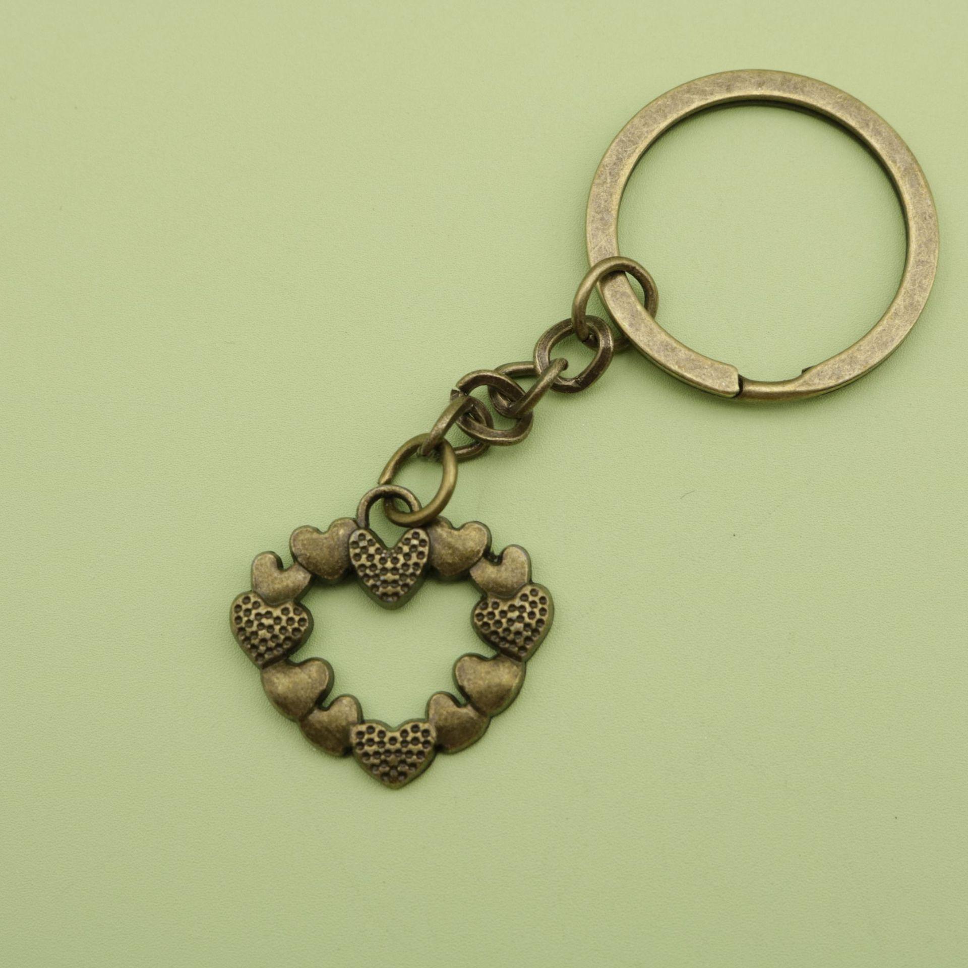 Simple Heart Shaped Keychain Pendant - Hot Selling Accessory