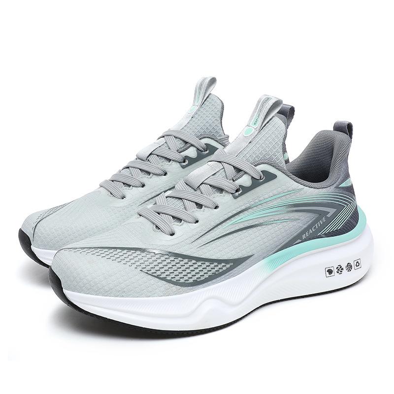 

22 spring and autumn new soft-soled breathable running shoes ice silk mesh casual sports shoes casual shoes 39 сірий колір