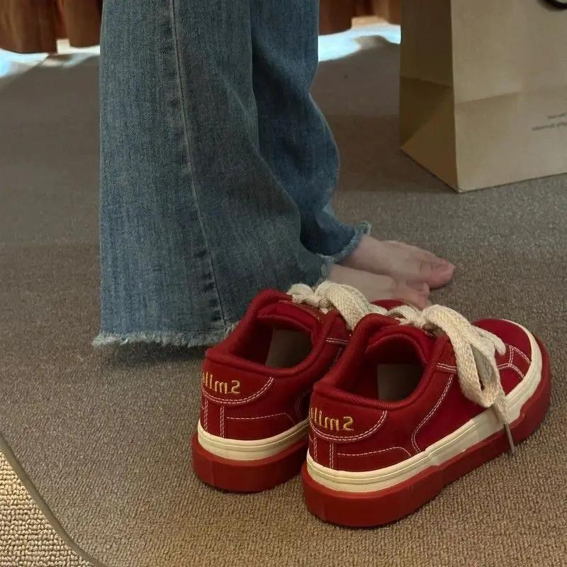 Women Vintage Red Canvas Low-top Jogging Sneakers Casual Letter Embroidery Skateboard Shoes Students Flat Outdoor Trainers