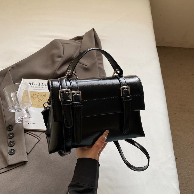 

В стиле колледжа, большая вместительная ретро сумка-тоут, женская нишевая дизайнерская, универсальная, модная, повседневная, трендовая, на плечо, сумка-мессенджер 23*9*15 чёрный