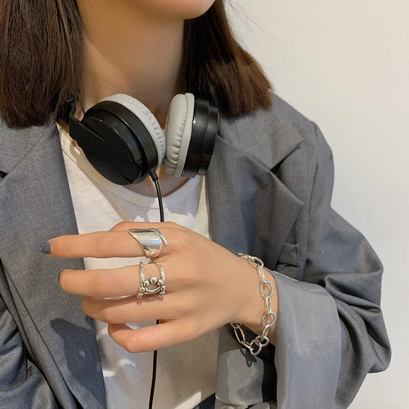 925 Modern Sterling Silver Womens Ring With Polished Detailing Geometric