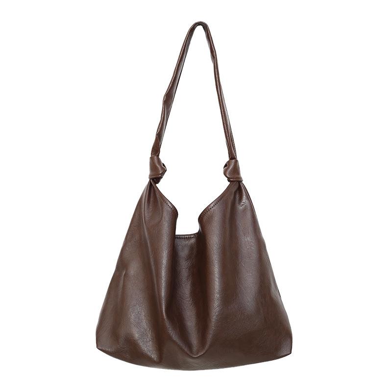 Large-capacity bag women's autumn and winter simple and versatile new fashion shoulder bag texture popular women's backpack