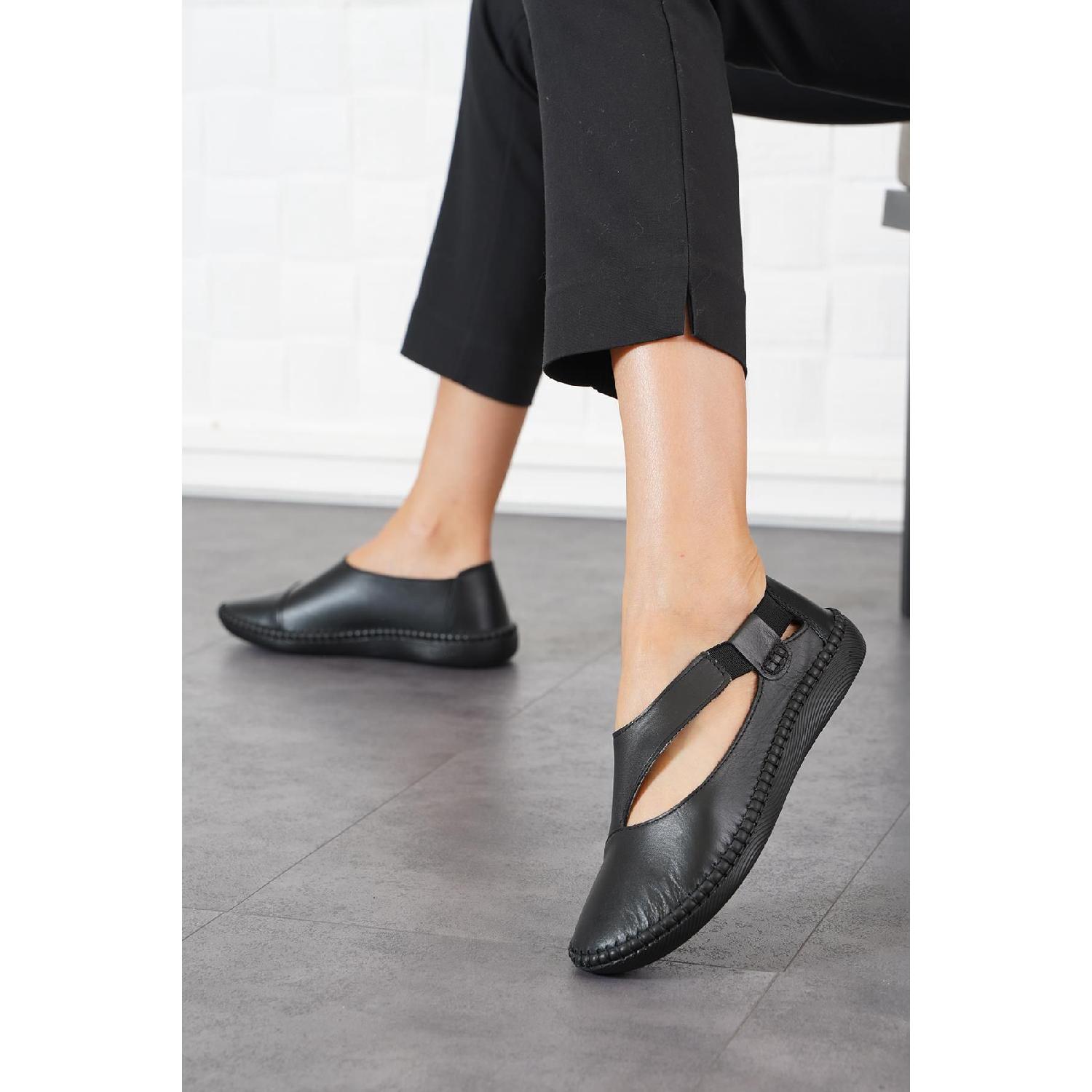 

Cesa Side Rubber Window Genuine Leather Women Shoes Black Skin 36 чорний