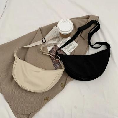 Damen Umhängetaschen Einfarbige Nylon Knödel Messenger Tasche Trendige Leichte Große Kapazität Unterarmtasche