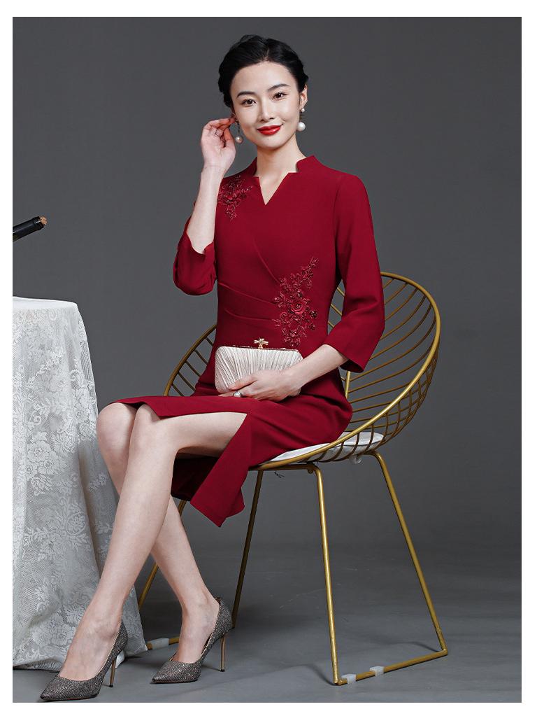 Elegant Wine Red Dress for Middle-Aged and Elderly Women - Mother of the Bride Wedding Banquet Formal Dress