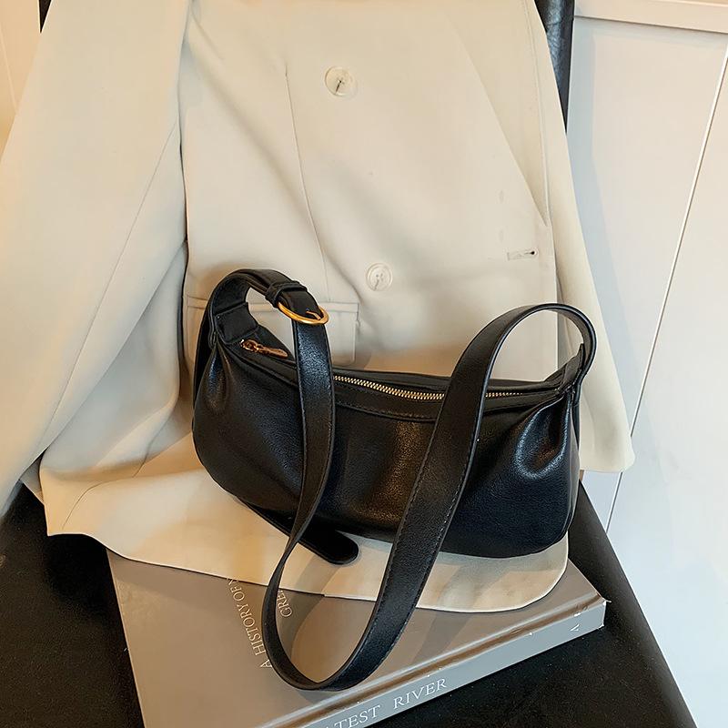 

Популярные в этом году женские трендовые сумки, нишевые повседневные сумки через плечо и подмышку, универсальный темперамент, ретро сумки-мессенджеры. 27*7.5*11 чёрный