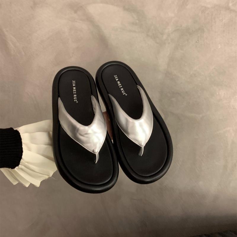 

Fashion 2025 Women s Thick Heel Sandals Summer New Soft Bottom Slip-On Beach Shoes Leather Strap Rubber Sole Comfortable Sensation 40 серебряный
