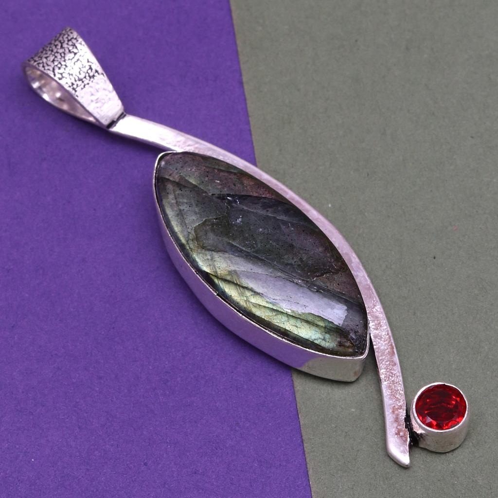 Silver  Gifted Garnet Gemstone Necklace Labradorite Jewelry Handmade