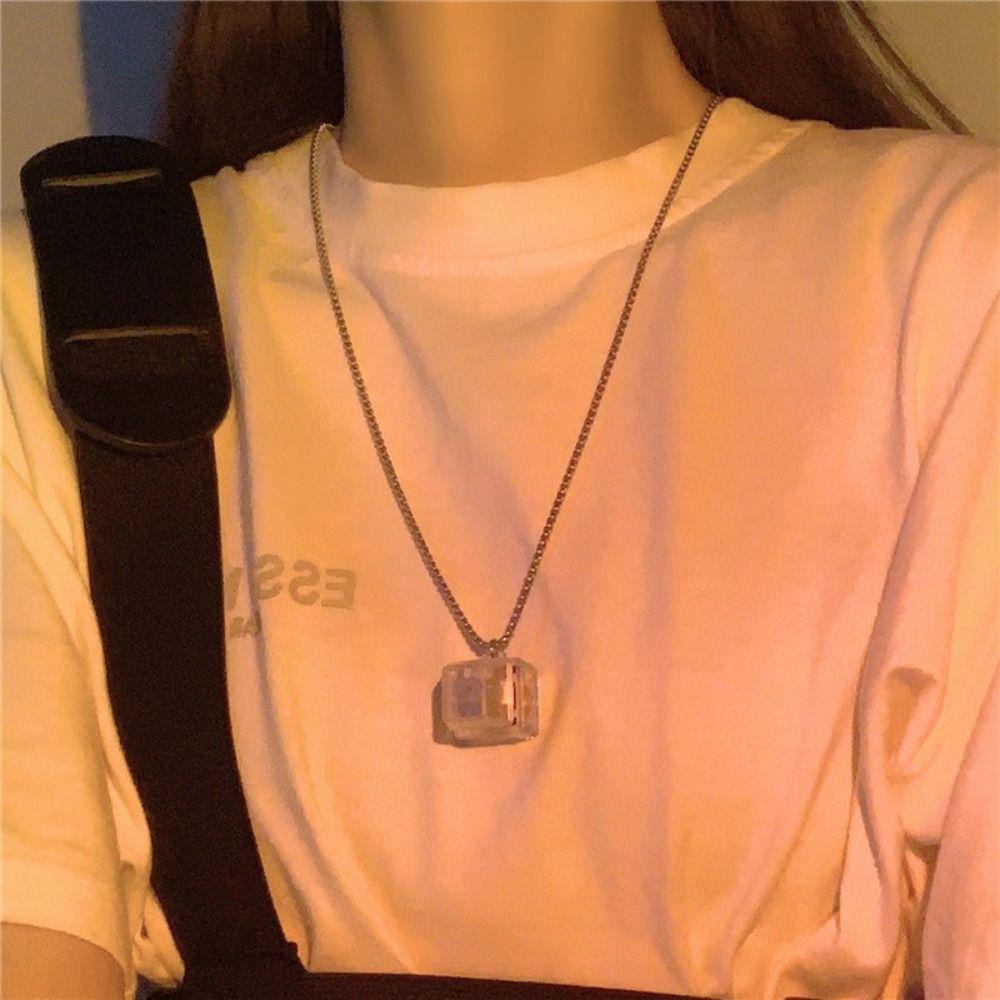 

Дизайн Простые Ювелирные Аксессуары Клавиатура Кнопка Ожерелье Свитер Цепочка Snap Светящийся кулон