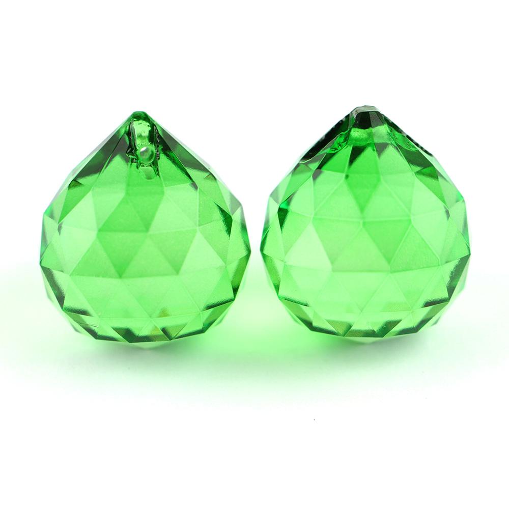 Boules suspendues en cristal K9 de différentes couleurs 15 mm/20 mm/30 mm/40 mm Prismes en verre Boules facettées Feng Shui Décoration d'arbre de mariage de fête d'hôtel