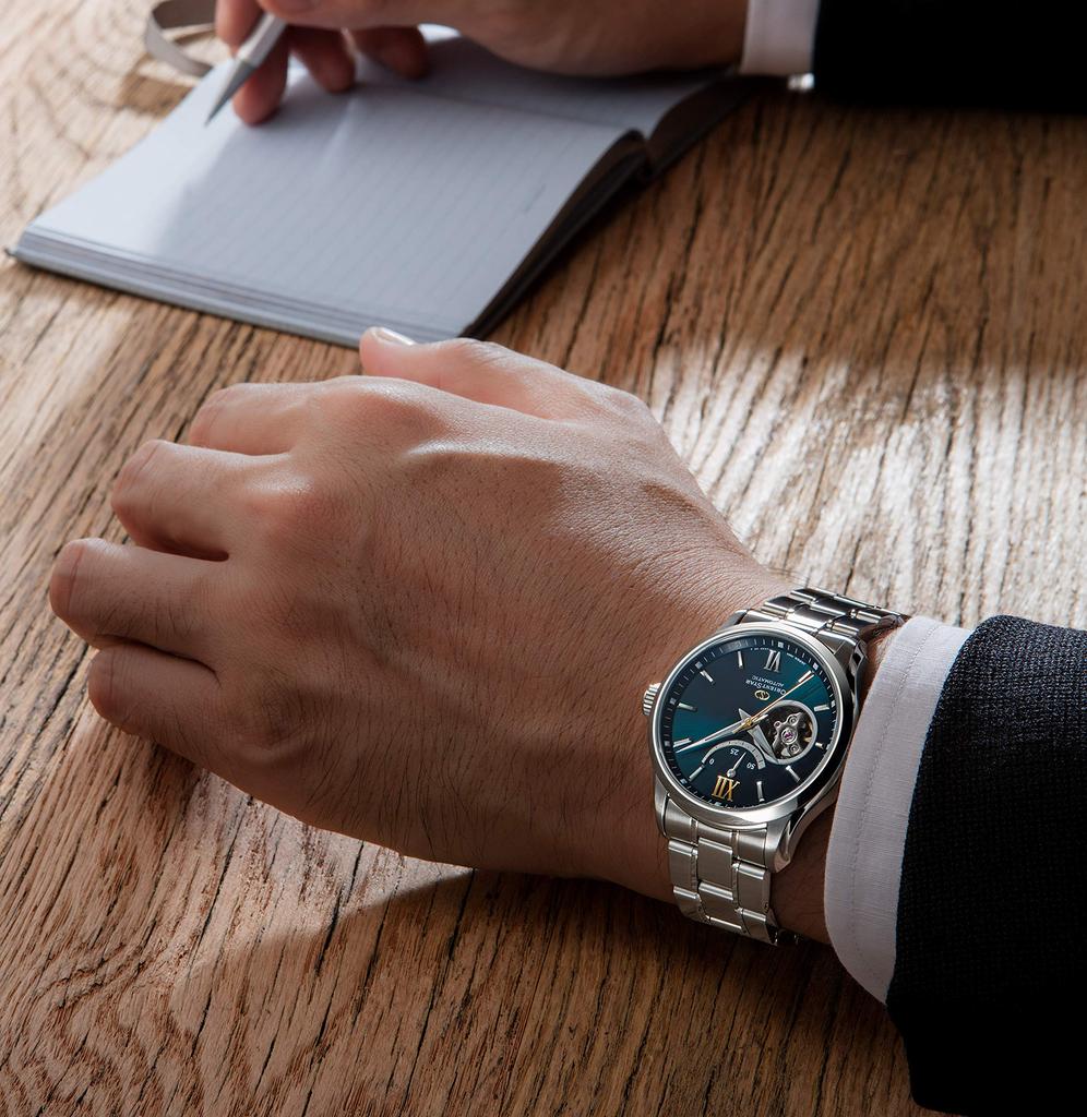 ORIENT STAR Automatisk Klokke Mekanisk Laget i Japan Innenlandsk Garanti Open Heart Grønn [Orient Star] Halvskjelett 2-års Produsentens RK-AT0003E