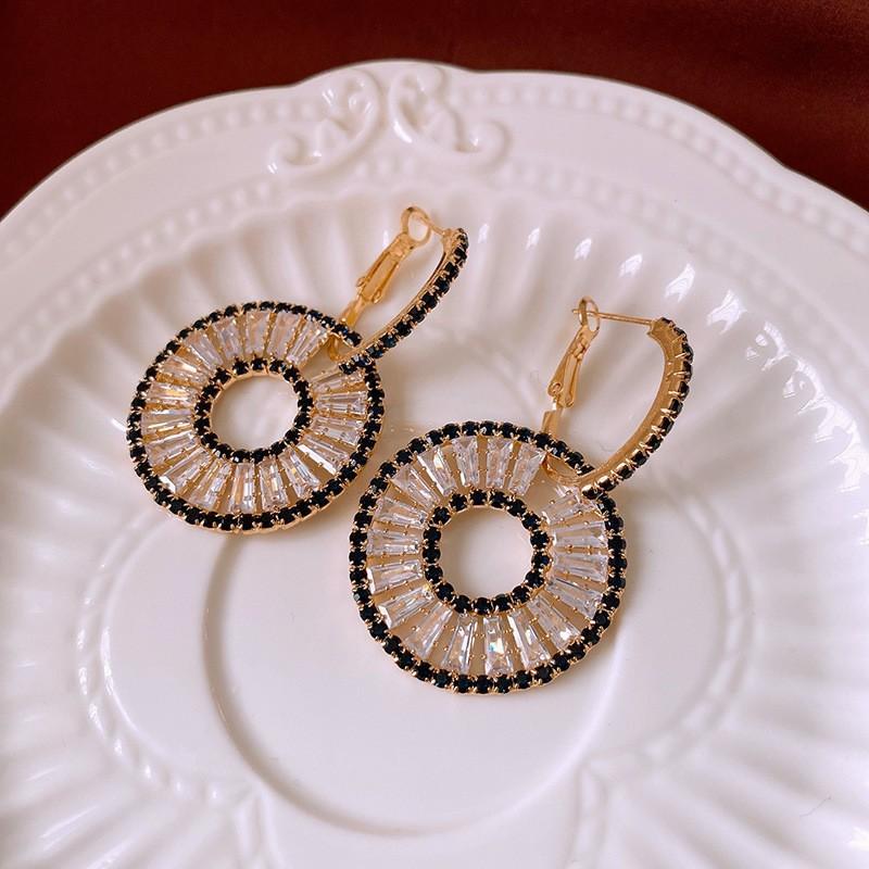 Planet Letter Silver Needle Earrings Niche Stud Earrings Light Luxury High Sense Versatile Earrings