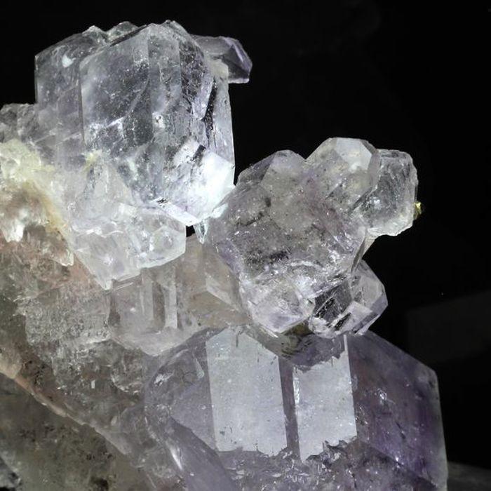 Pierres et Minéraux. Fluorite. 803.5 ct. Henan, Chine.