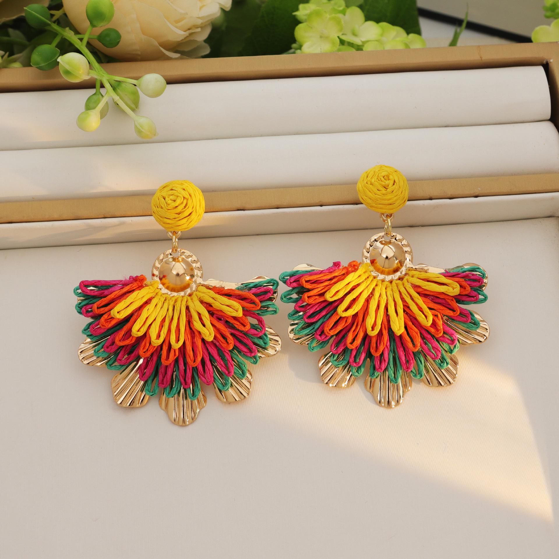 Bohemian fan-shaped fringed earrings, hand-woven rattan earrings, exaggerated beachy style earrings