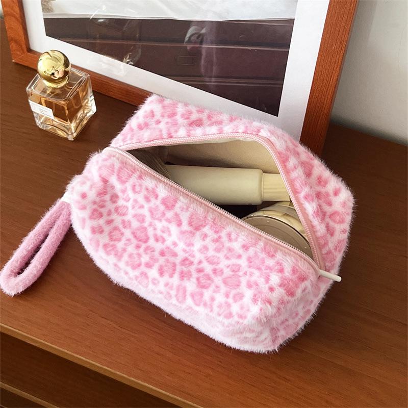 Leopard Print Pink Plush Bag: Large-Capacity, Portable Cosmetic Bag for Fall & Winter