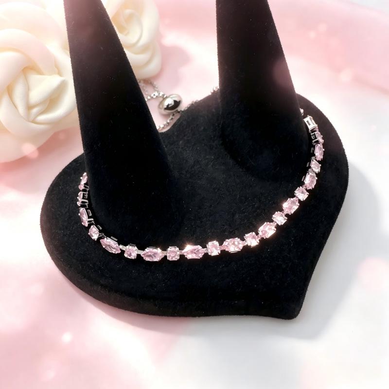 Elegant Pink Zirconia Adjustable Bracelet: Chic Design, Versatile Hand Jewelry for Women