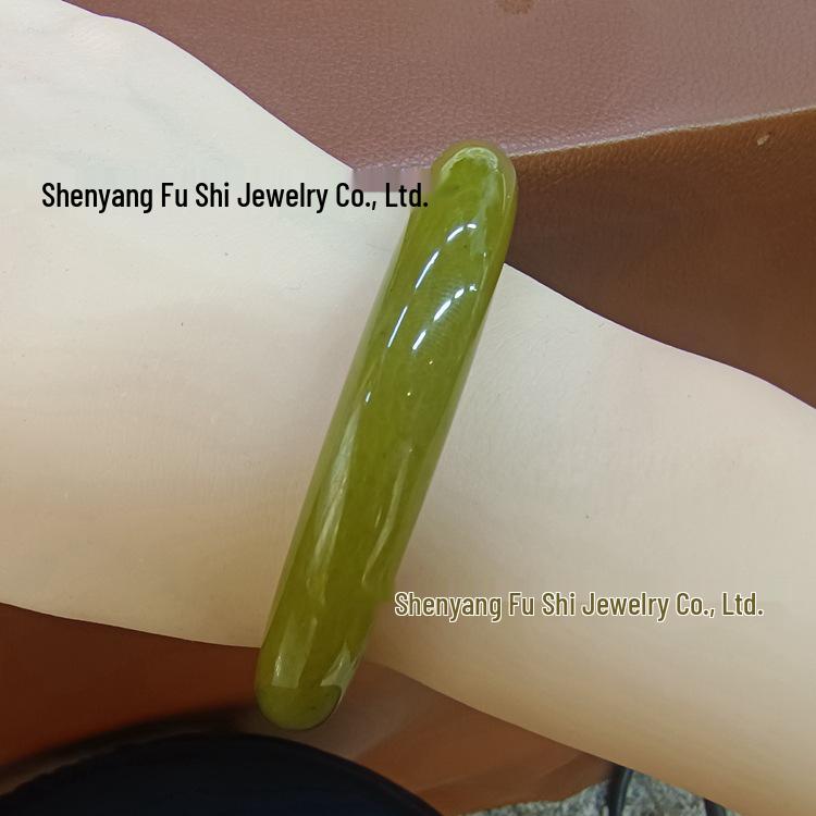 Premium Xiuyan Jade Avocado Bracelet for Women - High-Quality Natural Jade 60/61