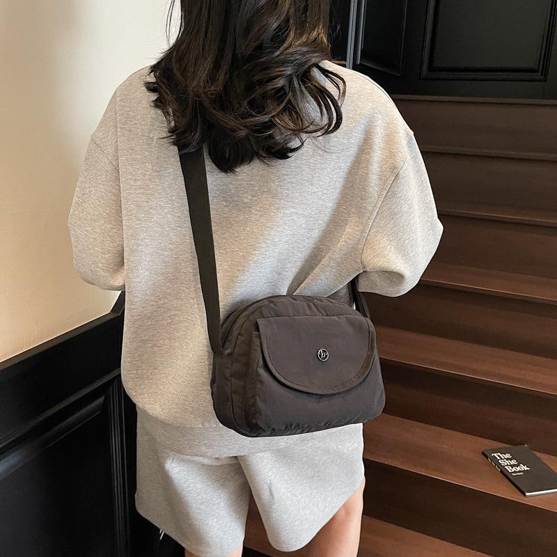 Casual Small Bag Women's New Popular Fashion Lightweight Cloth Bag Shoulder Bag Versatile Messenger Small Square Bag