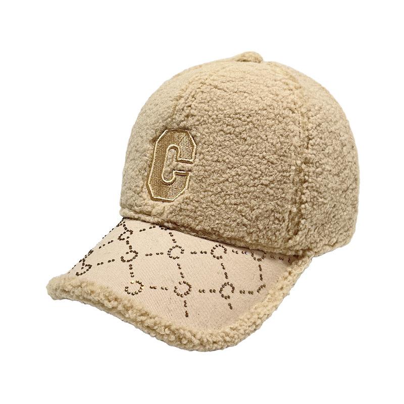 Hat Women's Autumn and Winter Korean Style Fashion Letter Embroidery Baseball Cap Lamb Wool Versatile Face Revealing Small Warm Peaked Cap