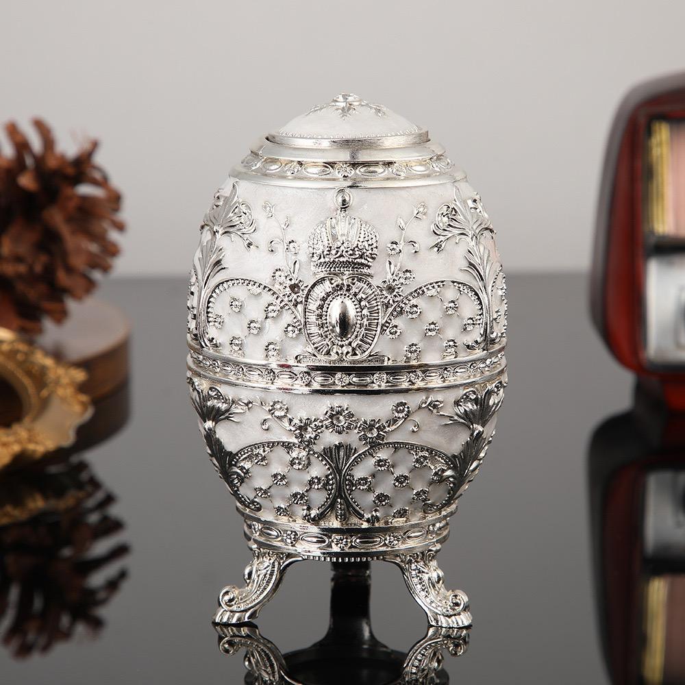 Automatický box na párátka typu push Evropský styl Slitina Stříbrný organizér na párátka Držák Stolní displej Jedinečný festivalový dárek