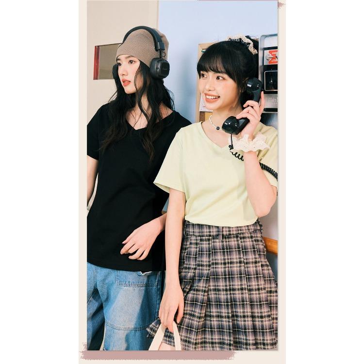 Loose-fit Summer Solid Color Short Sleeve V-neck T-shirt Women's Anti-bacterial Breathable Top Half Sleeve