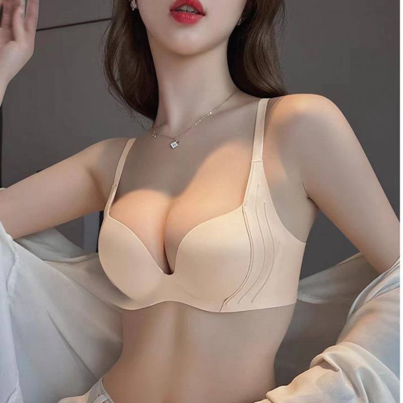 Women's Japanese Style Simple Seamless Bra Push Up Enhancing for Small Bust Wireless Style Side Fat Reduction Anti-Sagging Underwear
