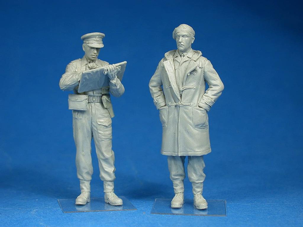 MiniArt British Officers Plastic Model 1/35 (5-Piece Set)