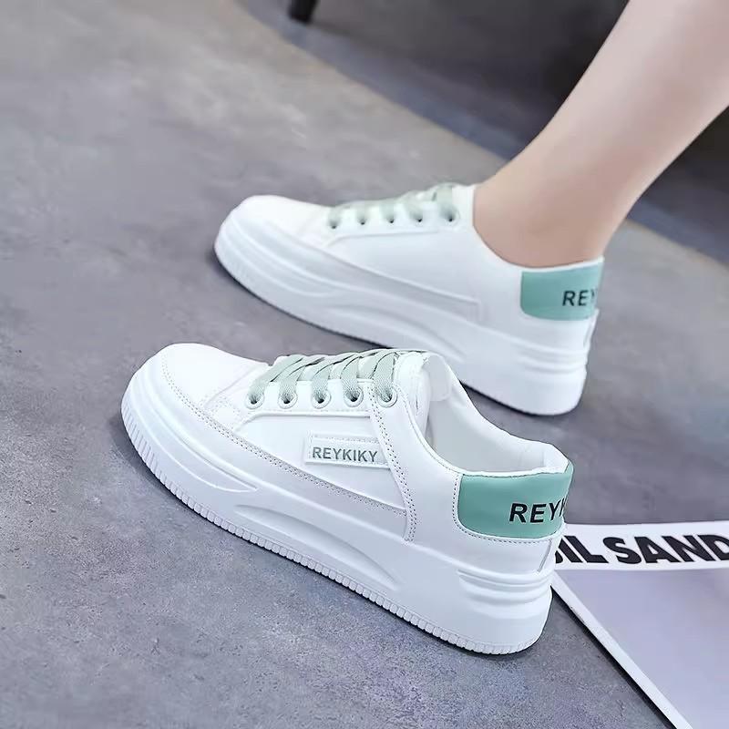 

Little white shoes women s 2025 spring new popular women s shoes student versatile white shoes sports and leisure shoes thick baseplate shoes 40 зелёный