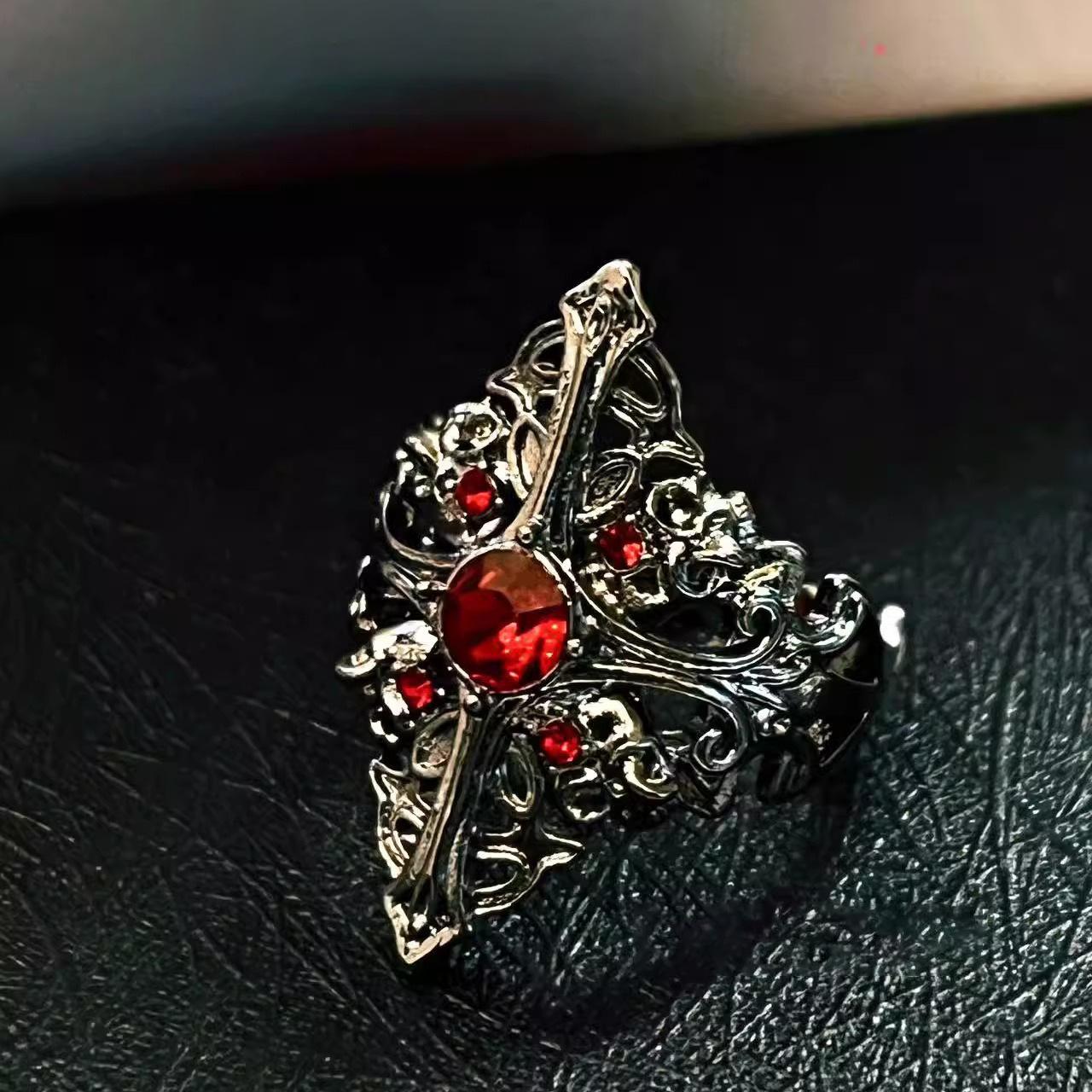 

Темный панк нейтральный готический крест с красным камнем, инкрустированный холодным ветром, усовершенствованное открытие, регулируемое кольцо