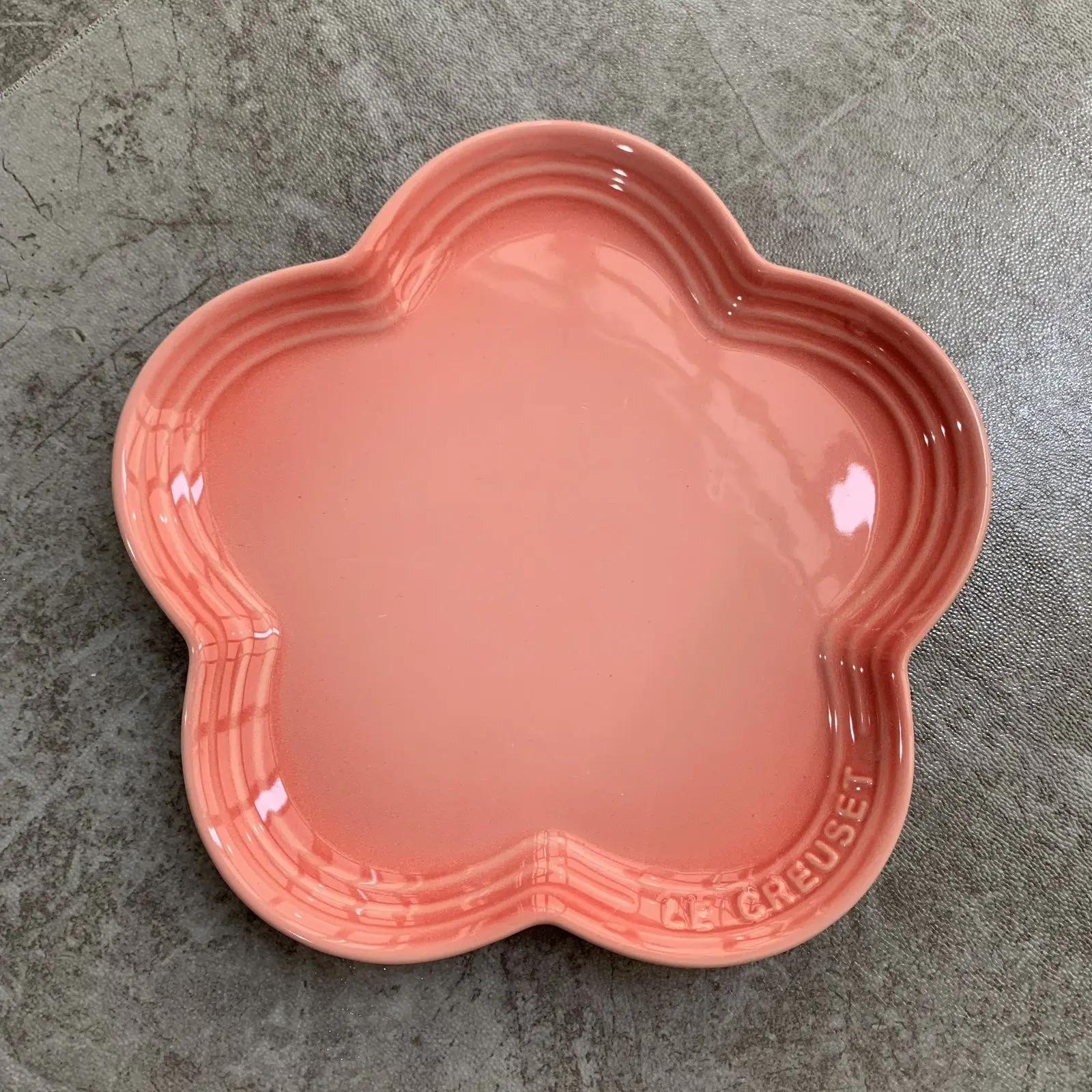 

Прохладная радужная тарелка с изображением цветущей сливы 23 см, керамическая французская тарелка с лепестками, 9 дюймов, неглубокие подносы для домашней обстановки